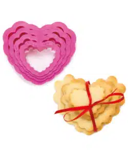 Decora scallop hearts cutter set 4 bij cake, bake & love 14