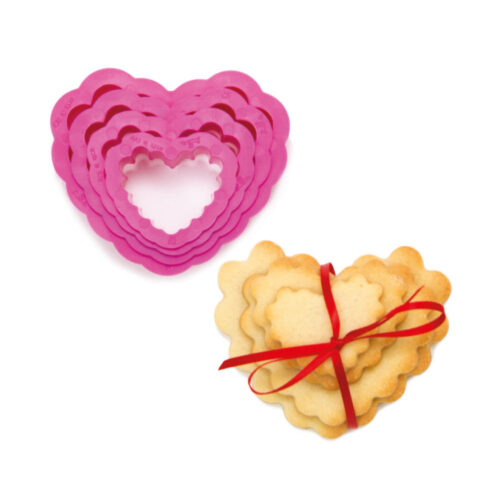 Decora scallop hearts cutter set 4 bij cake, bake & love 11