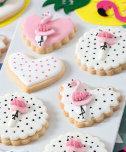 Decora scallop hearts cutter set 4 bij cake, bake & love 21