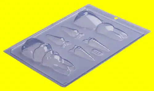 Chocolade mal konijn met worteltjes