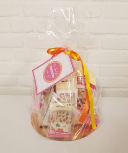 Juf of meester cadeautje - tropical cupcakes pakket bij cake, bake & love 9