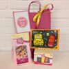 Juf of meester cadeautje - koekjes pakket schoolbus en potlood met fondant bij cake, bake & love 3