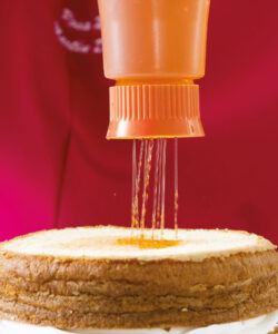 Decora syrup squeeze bottle 250 ml bij cake, bake & love 11