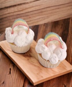Cloud & rainbow cupcakes pakket bij cake, bake & love 9