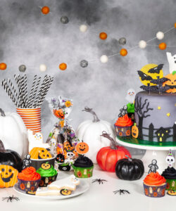 Anniversary house fun halloween cupcake toppers pk/12 bij cake, bake & love 13