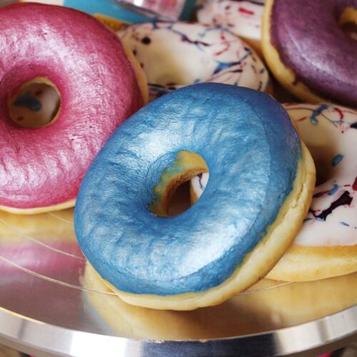 Edible metallic lustre powder set blue, lilac and pink bij cake, bake & love 9