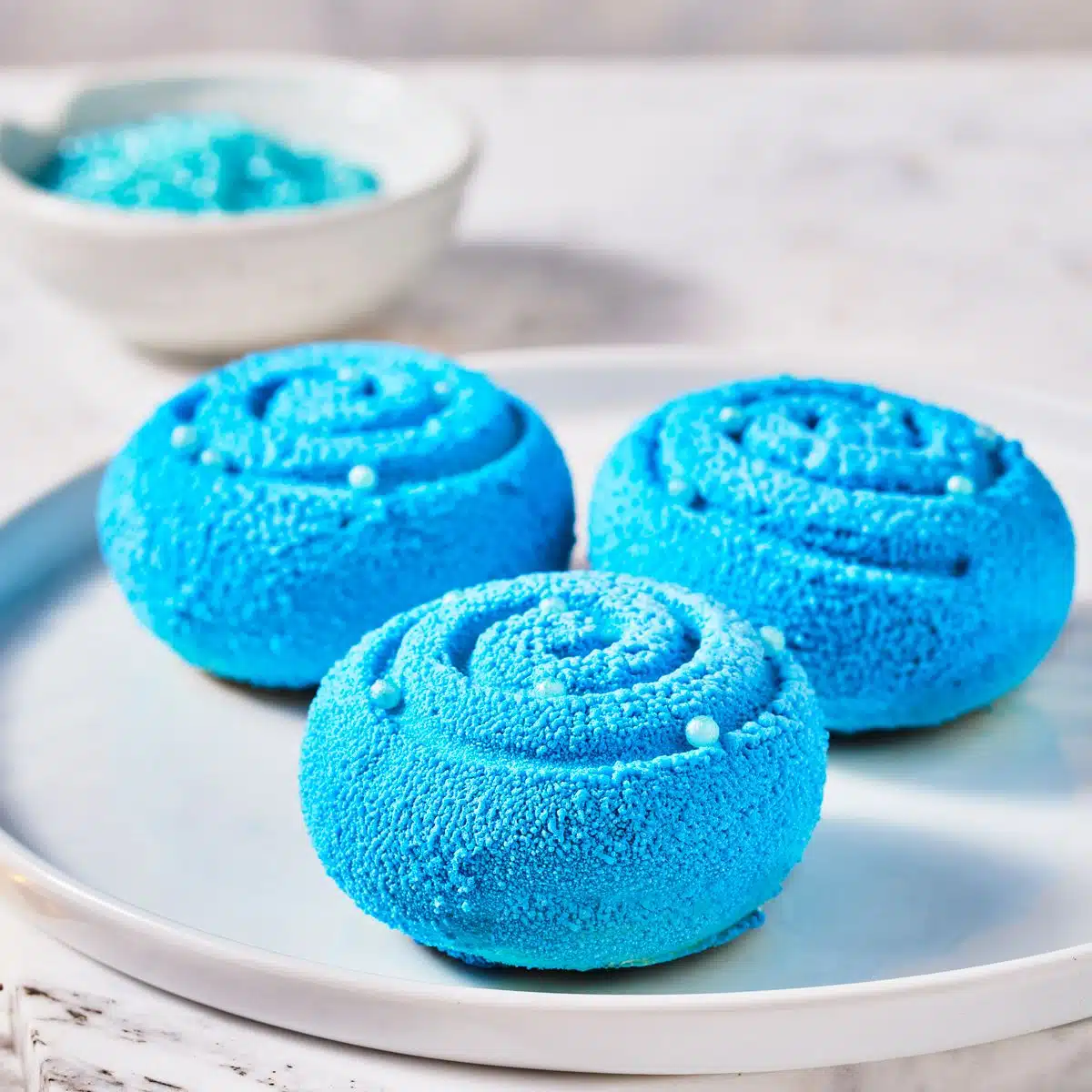 Funcakes fluwelen spray hemelsblauw 100 ml bij cake, bake & love 6 Funcakes fluwelen spray hemelsblauw 100 ml - afbeelding 2