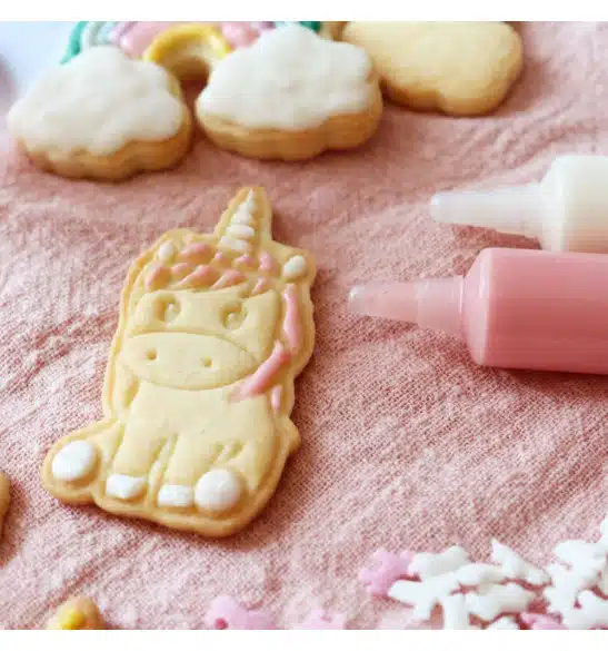 Scrapcooking plunger cutter eenhoorn set 2 bij cake, bake & love 6 Scrapcooking plunger cutter eenhoorn set 2 - afbeelding 2