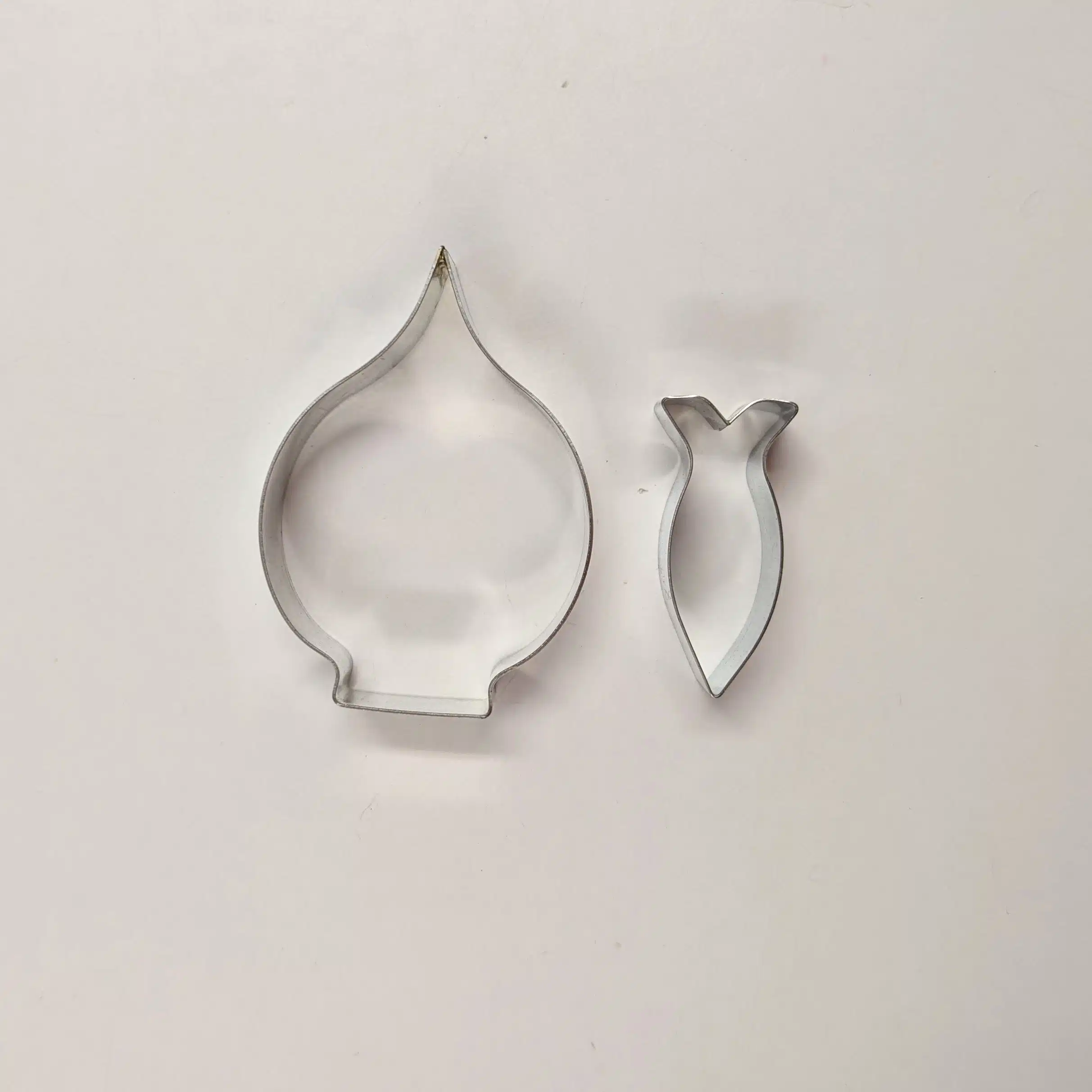 Cakes4fun cutter - calla and leaf bij cake, bake & love 3 Cakes4fun cutter - calla and leaf