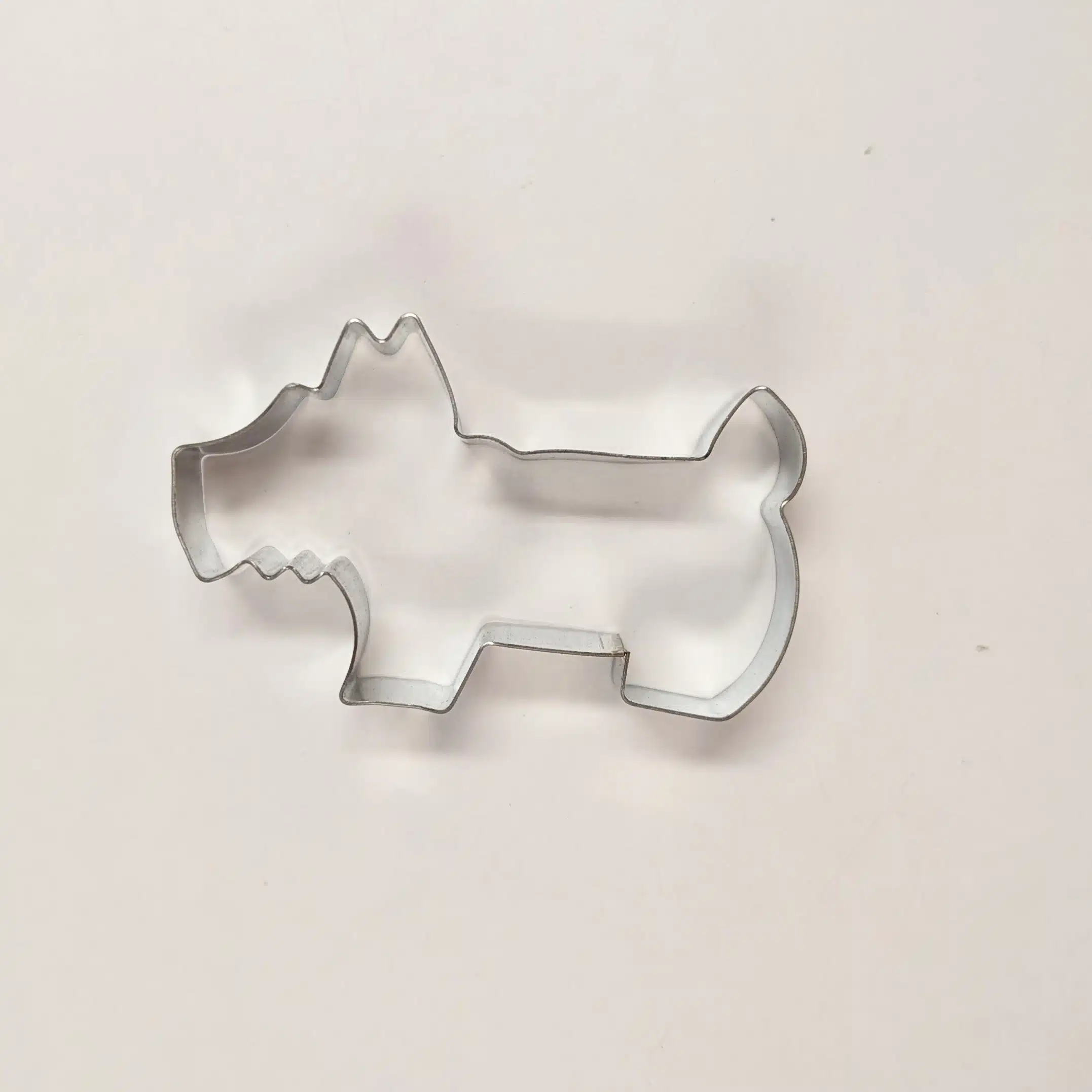 Cakes4fun cutter - scottie standing (hond) bij cake, bake & love 5 Cakes4fun cutter - scottie standing (hond)