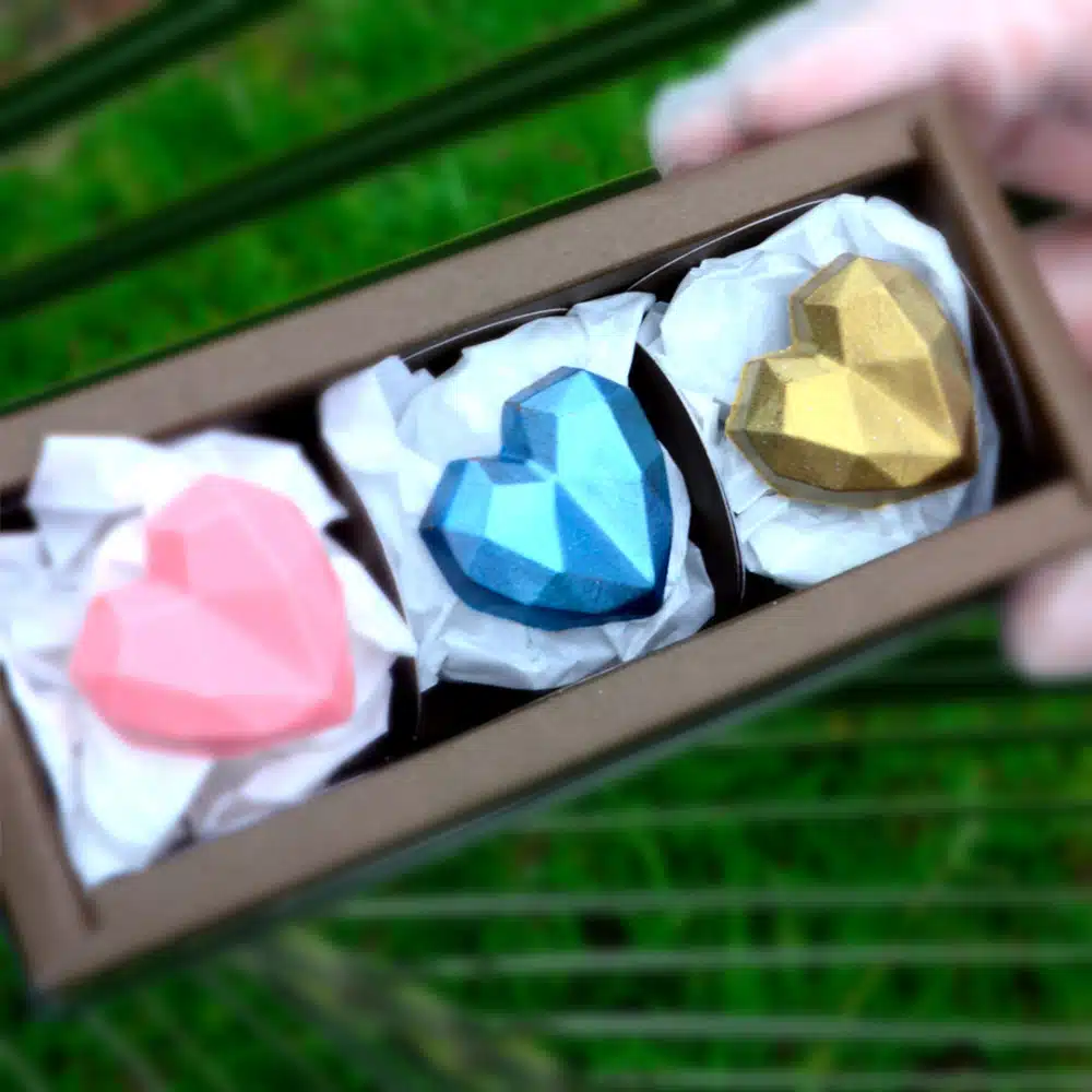 Chocolade mal geometrische hartjes bij cake, bake & love 6 Chocolade mal geometrische hartjes - afbeelding 2