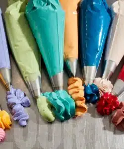 Colour mill white buttercream gloss frost 2 l bij cake, bake & love 14 Colour mill white buttercream gloss frost 2 l bij cake, bake & love 13