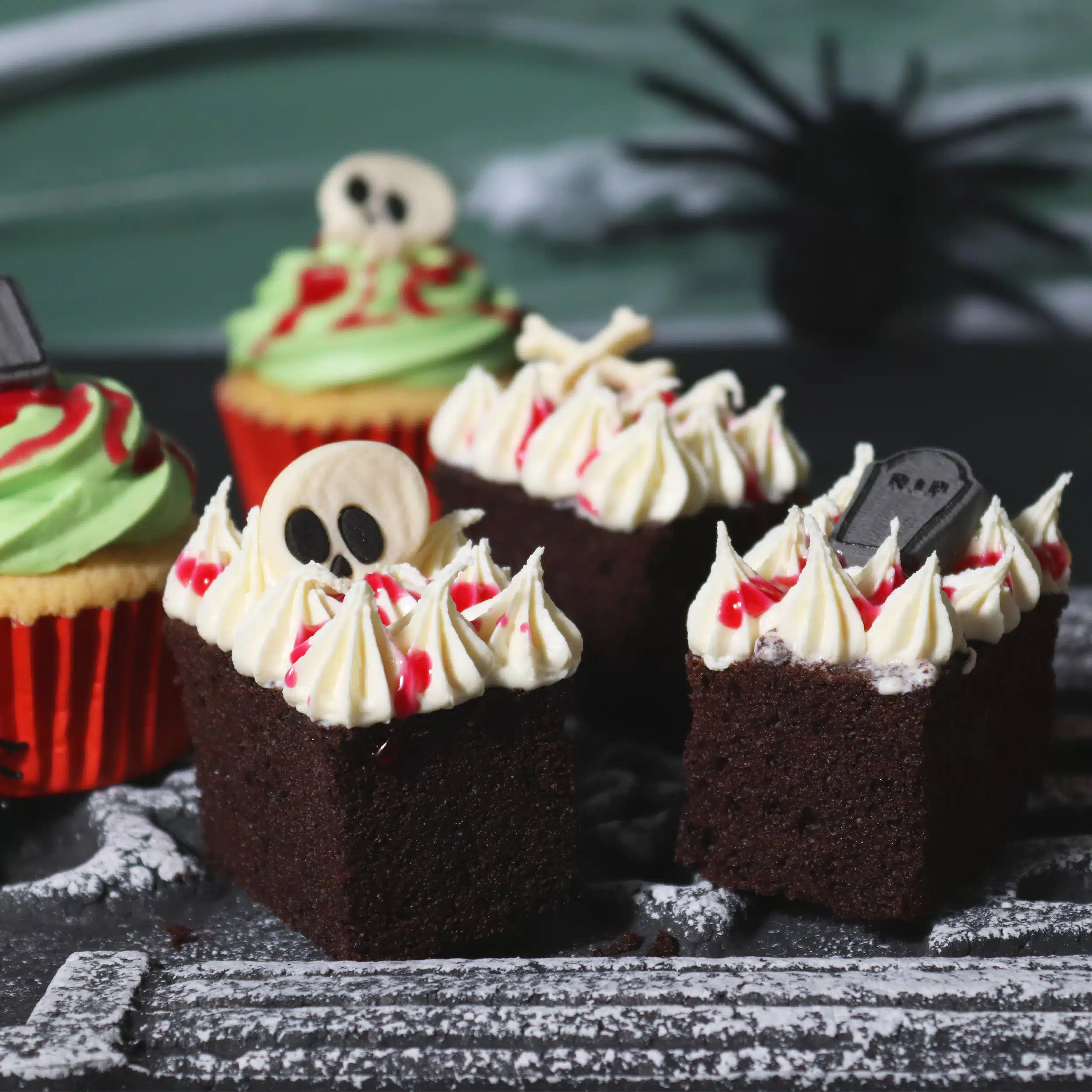 Pme edible cupcake decorating kit - grisly graveyard bij cake, bake & love 7 Pme edible cupcake decorating kit - grisly graveyard - afbeelding 3