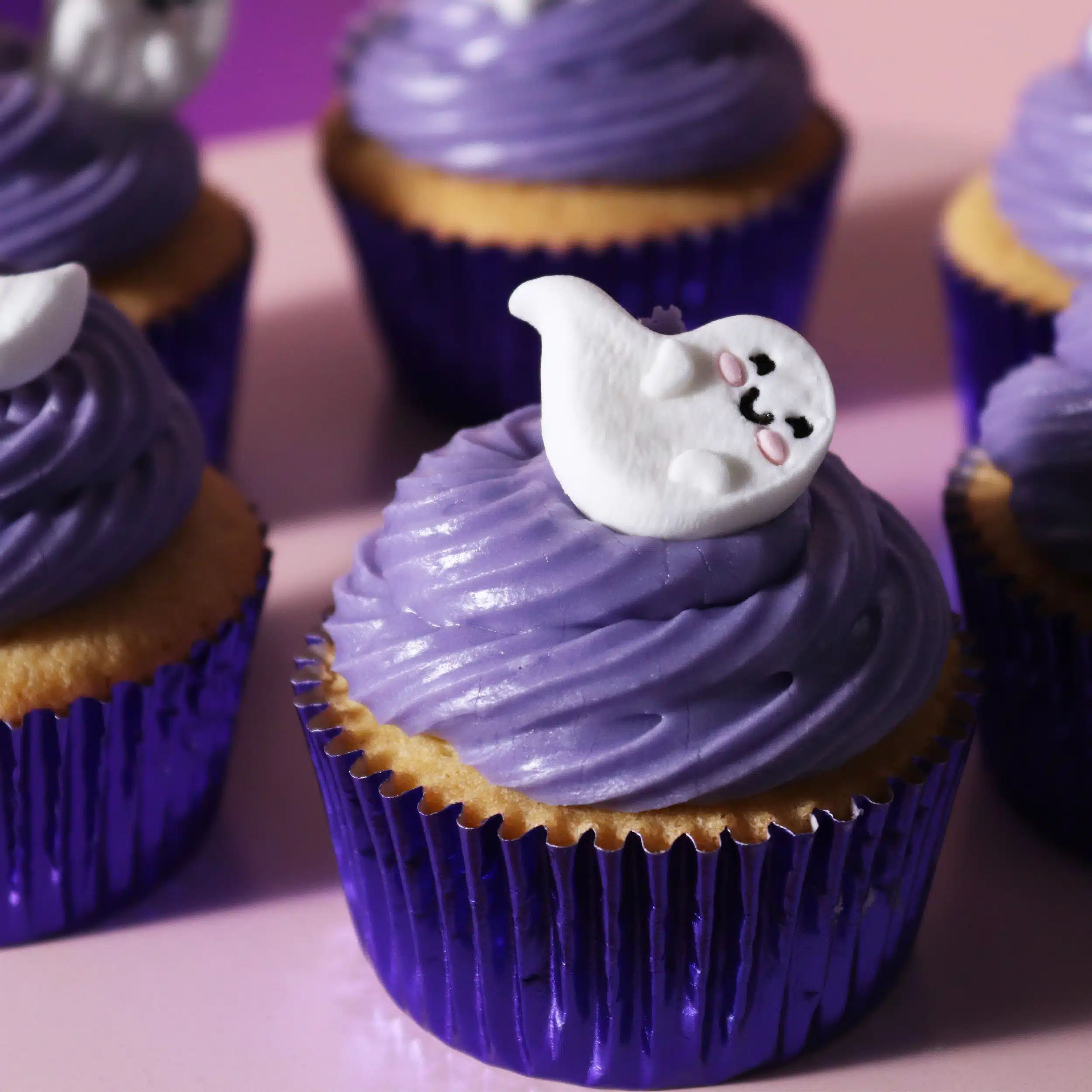 Pme edible cupcake decorations - friendly ghosts bij cake, bake & love 7 Pme edible cupcake decorations - friendly ghosts - afbeelding 3