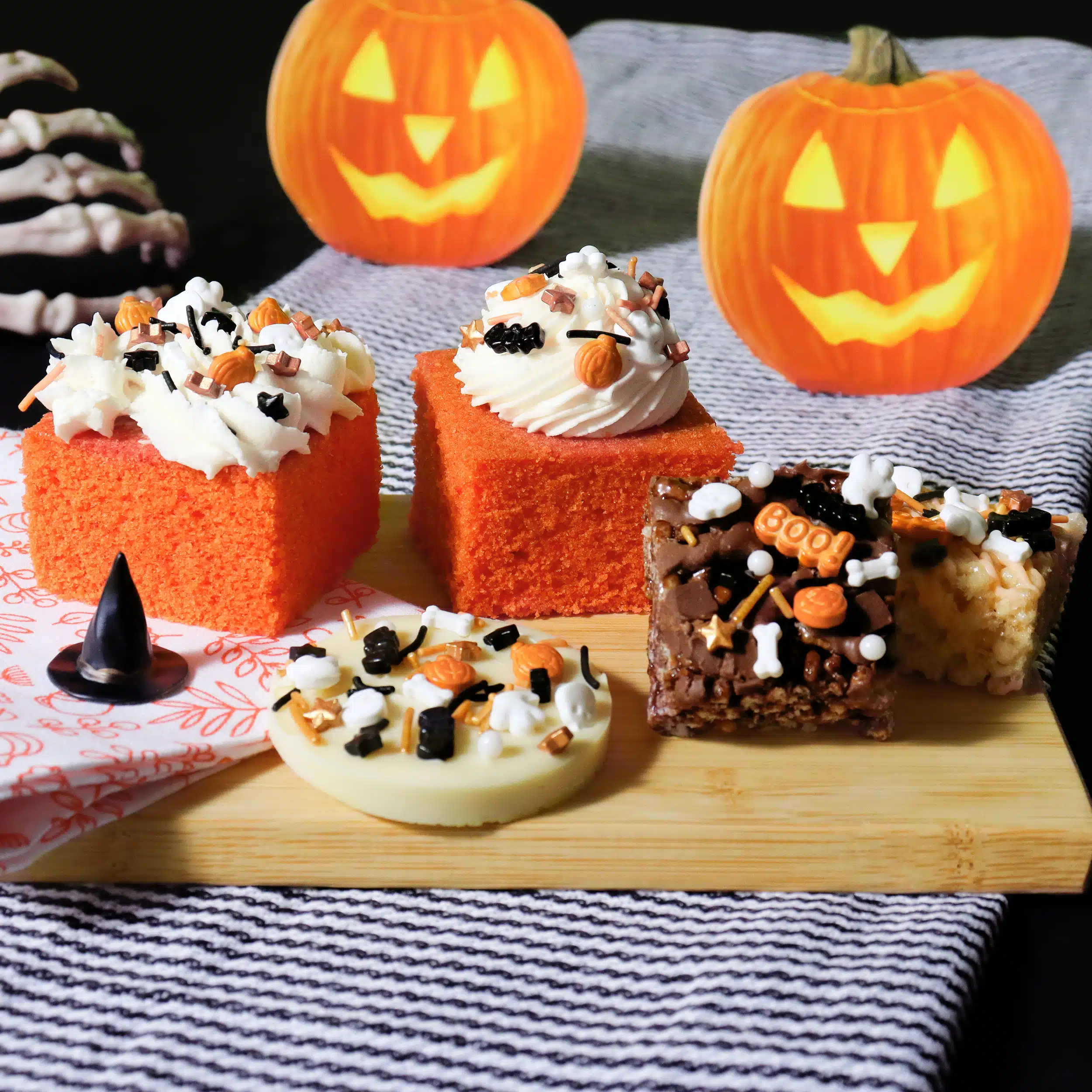 Pme out of the box sprinkles - jack-o-lantern bij cake, bake & love 9 Pme out of the box sprinkles - jack-o-lantern - afbeelding 5