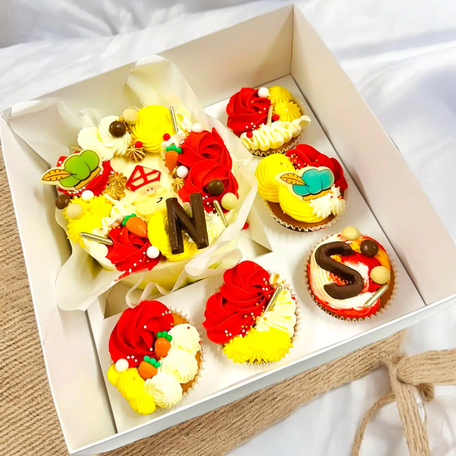 Workshop bento taart & cupcakes sint - donderdag 4 december 19:00 bij cake, bake & love 5 Workshop bento taart & cupcakes sint - donderdag 4 december 19:00