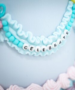 Karen davies silicone mould - friendship bracelet bij cake, bake & love 15