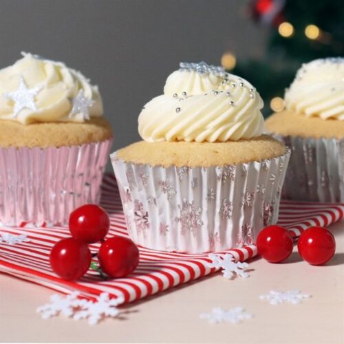 Pme kerst cupcake vormpjes met folievoering - zilveren sneeuw (60 stuks) bij cake, bake & love 7