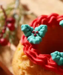 Alternative view of PME Kerst Eetbare Suikerdecoraties - Vrolijke Hulst (24 stuks)