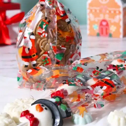 Pme 20 kerst plastic feestzakjes - kerstman's werkplaats - afbeelding 3