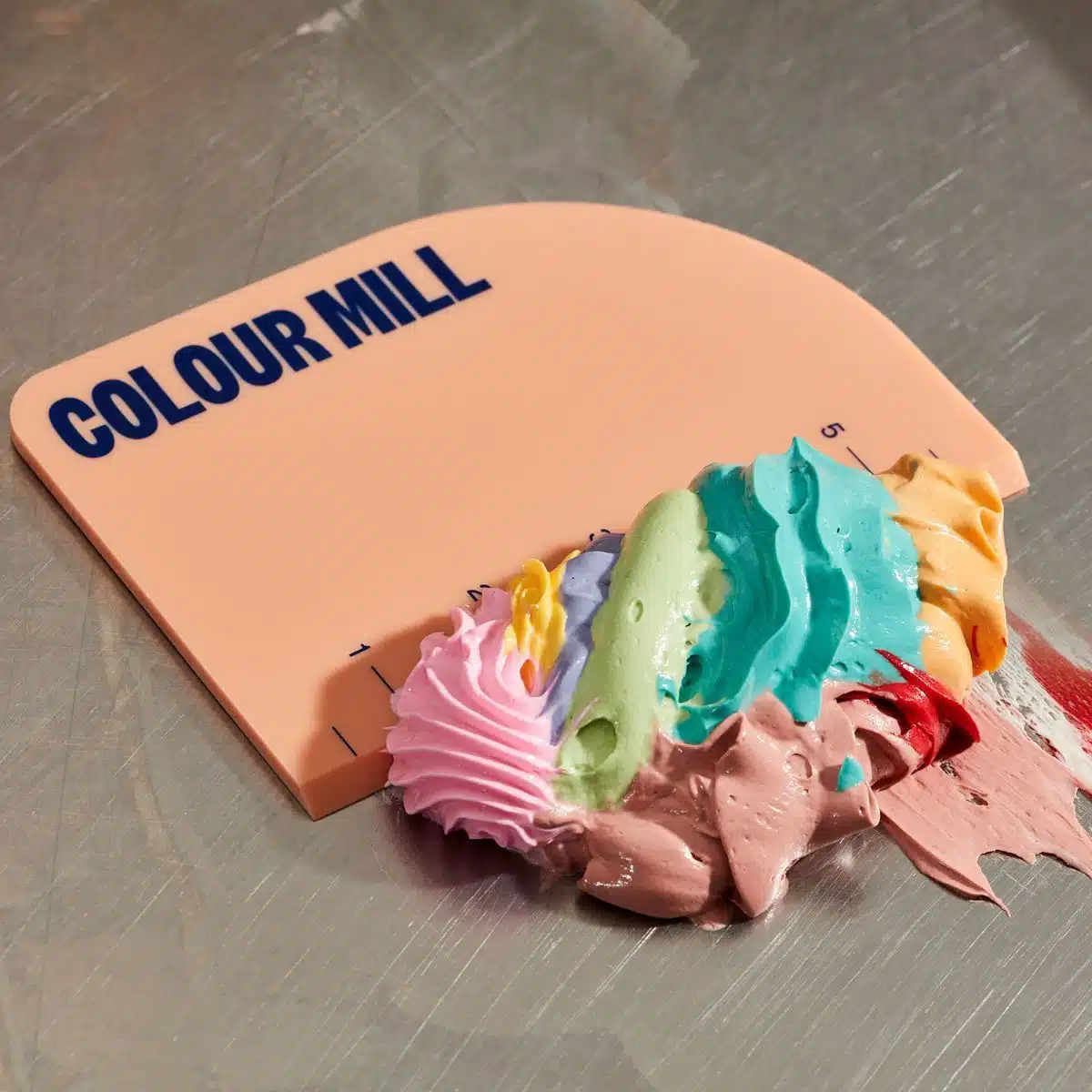 Colour mill serial scraper - 15cm bij cake, bake & love 5 Colour mill serial scraper - 15cm