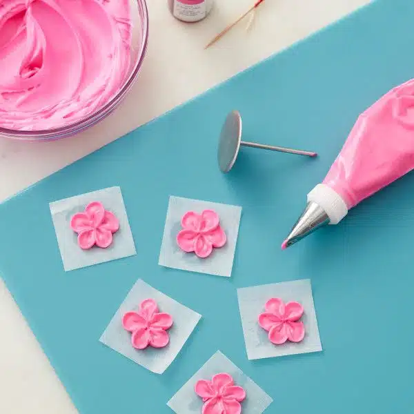 Wilton decorating tip #59 petal carded bij cake, bake & love 8 Wilton decorating tip #59 petal carded - afbeelding 4