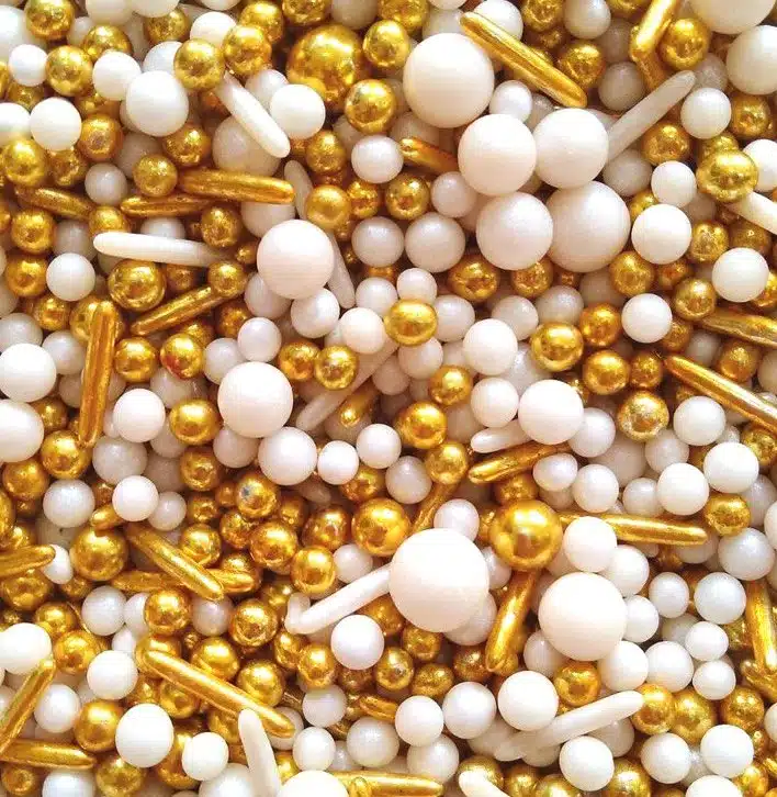 Sprinkley sprinkles - goud & wit parels en rods mix 80 gram bij cake, bake & love 5 Sprinkley sprinkles - goud & wit parels en rods mix 80 gram