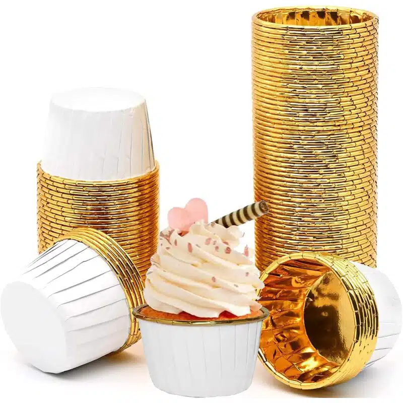 Cupcake cups wit & goud pk/50 bij cake, bake & love 5 Cupcake cups wit & goud pk/50
