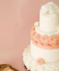Ouwel decoratie witte rozen 3 stuks bij cake, bake & love 20 Ouwel decoratie witte rozen 3 stuks bij cake, bake & love 19