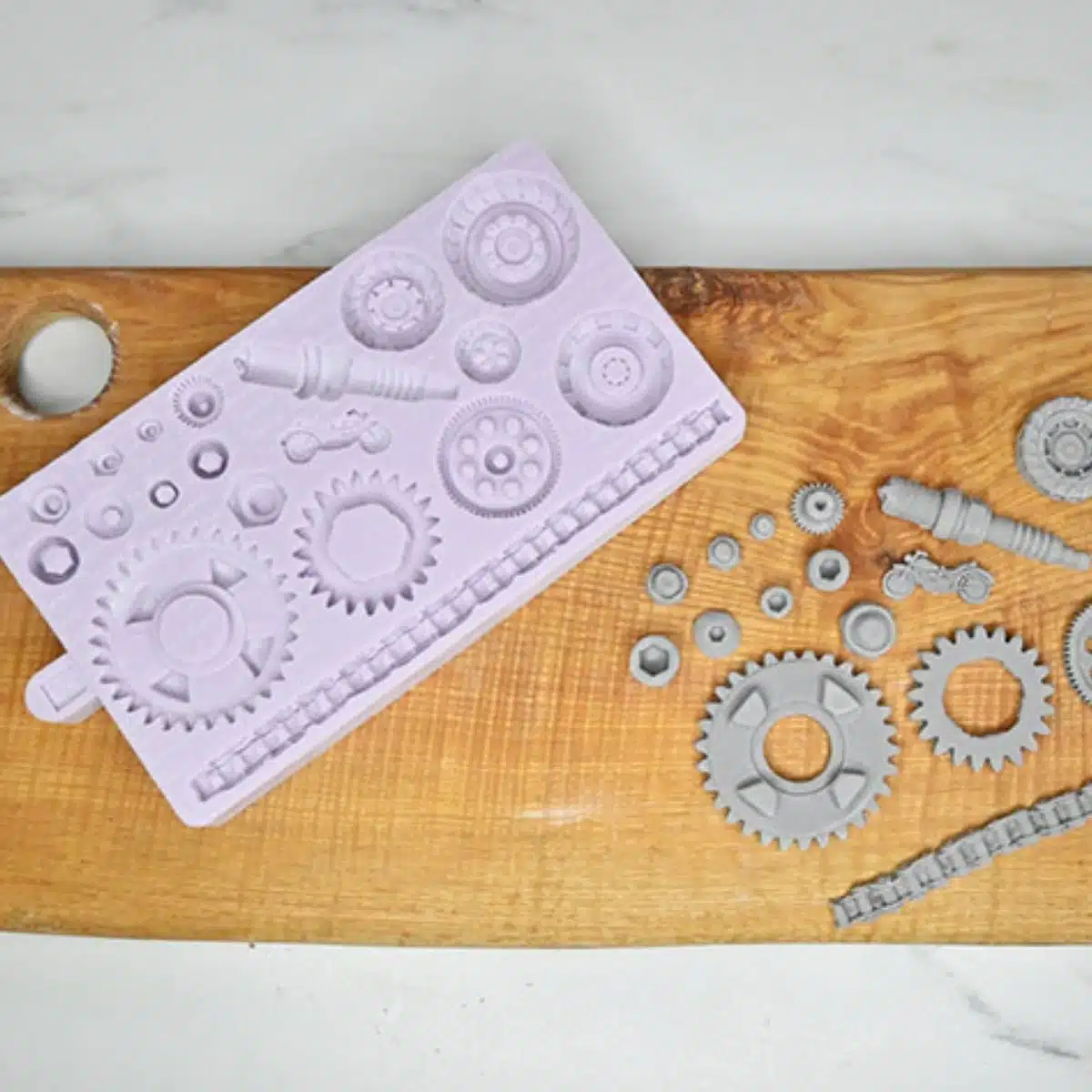 Karen davies silicone mould - motor accessories bij cake, bake & love 5 Karen davies silicone mould - motor accessories