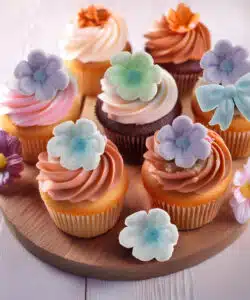 Dekora suiker bloemen & blauwe strikken 10 stuks bij cake, bake & love 15 Dekora suiker bloemen & blauwe strikken 10 stuks bij cake, bake & love 14