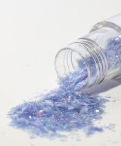 Magic sparkles edible glitter – lilac sapphire (3g) bij cake, bake & love 14