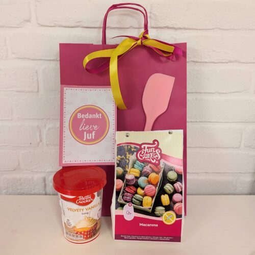 Juf of meester cadeautje - macaron pakket