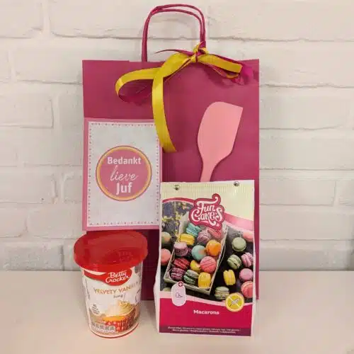 Juf of meester cadeautje - macaron pakket