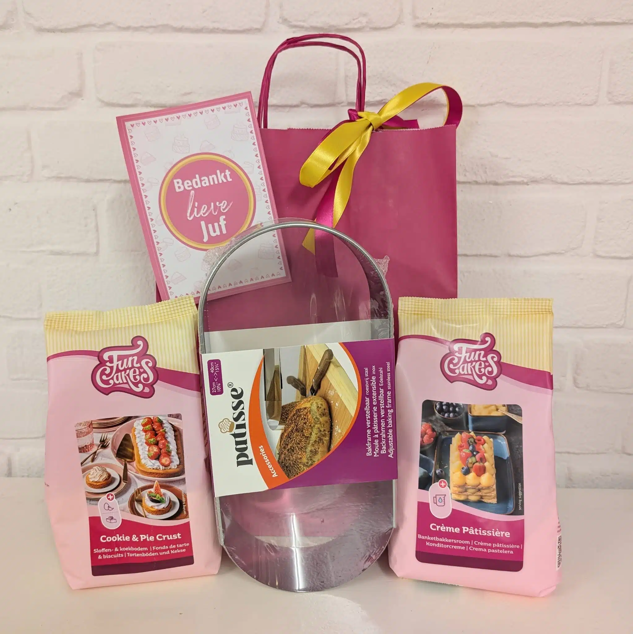 Juf of meester cadeautje - slof pakket bij cake, bake & love 5 Juf of meester cadeautje - slof pakket
