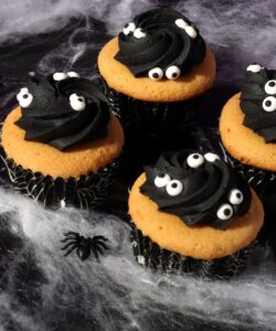 Pme halloween baking cups spiderweb pk/30 bij cake, bake & love 10