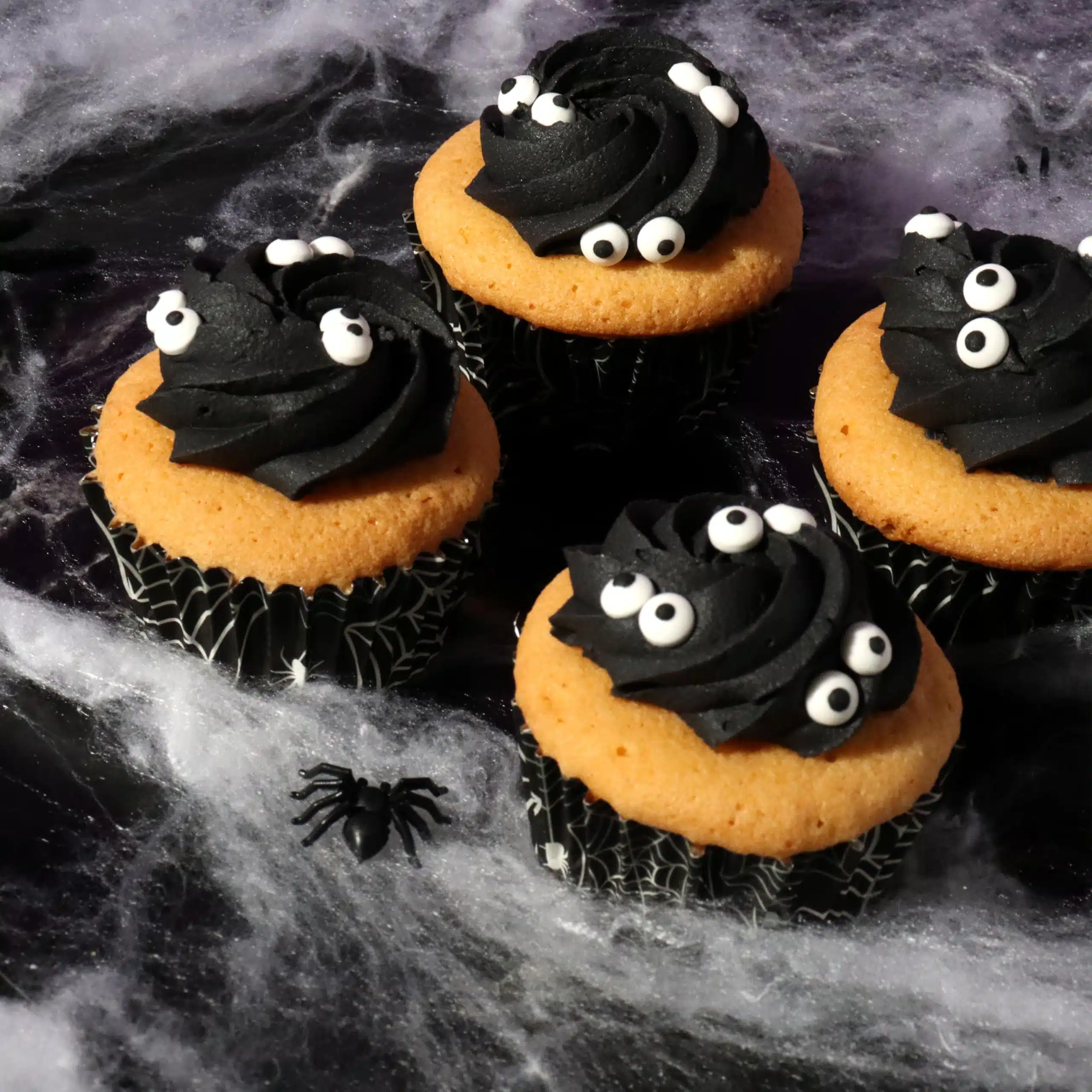 Pme halloween baking cups spiderweb pk/30 bij cake, bake & love 7 Pme halloween baking cups spiderweb pk/30 - afbeelding 3
