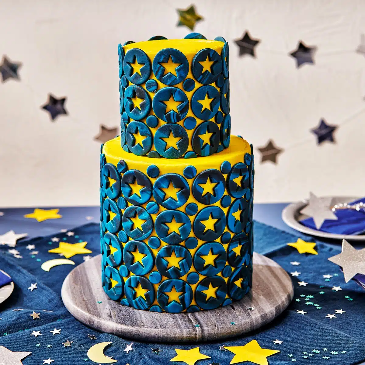 Funcakes rolfondant midnight blue 250 g bij cake, bake & love 6 Funcakes rolfondant midnight blue 250 g - afbeelding 2