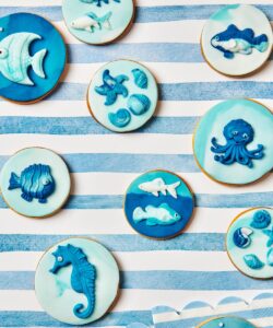 Funcakes fondant bella blue 250 g bij cake, bake & love 11
