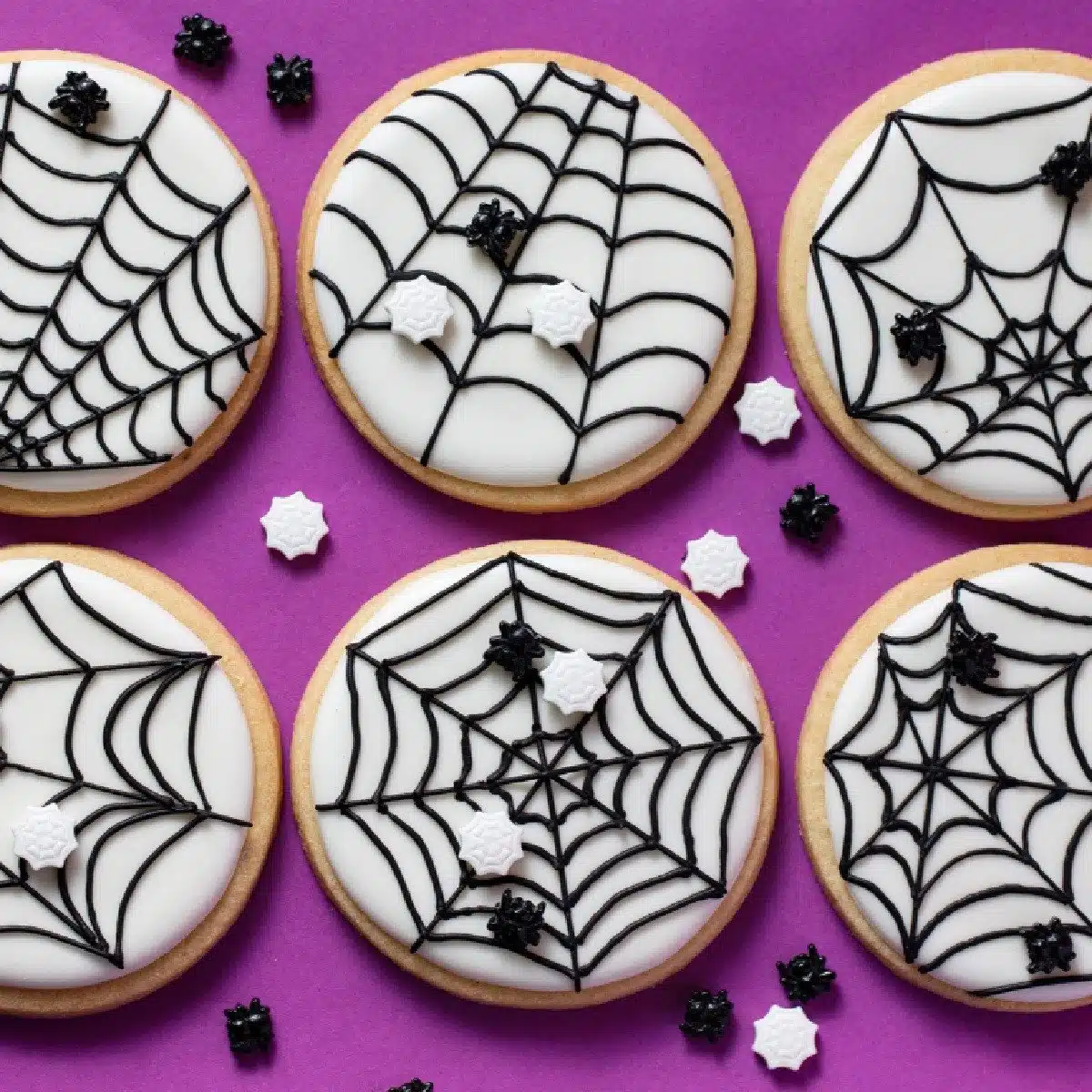 Pme halloween sprinkles spiders 25 gram bij cake, bake & love 8 Pme halloween sprinkles spiders 25 gram - afbeelding 4