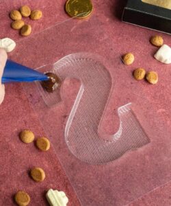 Alternative view of Brand New Cake Chocoladeletter Vorm 150g Letter S