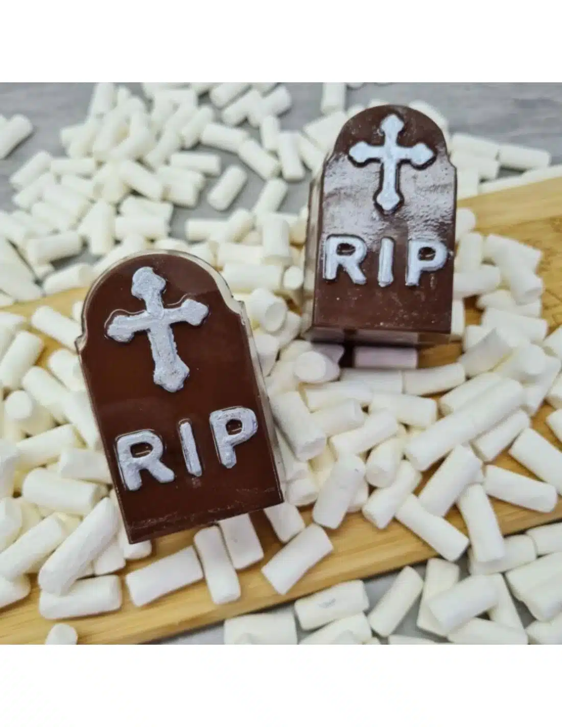 Halloween grafsteen chocolaatjes pakket bij cake, bake & love 6 Halloween grafsteen chocolaatjes pakket - afbeelding 2