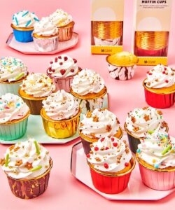Wilton muffin cups zilver set/50 bij cake, bake & love 10