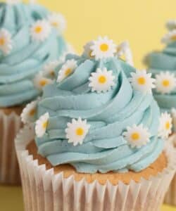 Alternative view of PME Sprinkle Charms Witte Madeliefjes 25 gram