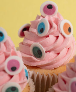 Pme sprinkle charms gekleurde oogjes 25 gram bij cake, bake & love 8 Pme sprinkle charms gekleurde oogjes 25 gram bij cake, bake & love 7