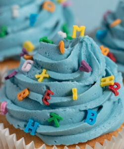 Pme sprinkle charms regenboog alfabet 25 gram bij cake, bake & love 7