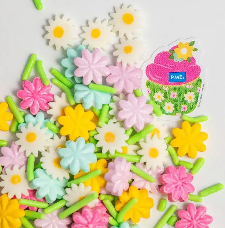 Pme sprinkles bloemenweide 60 gram bij cake, bake & love 6 Pme sprinkles bloemenweide 60 gram - afbeelding 2