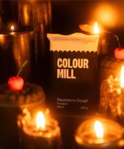 Colour mill fondant decorators dough zwart 250g bij cake, bake & love 10