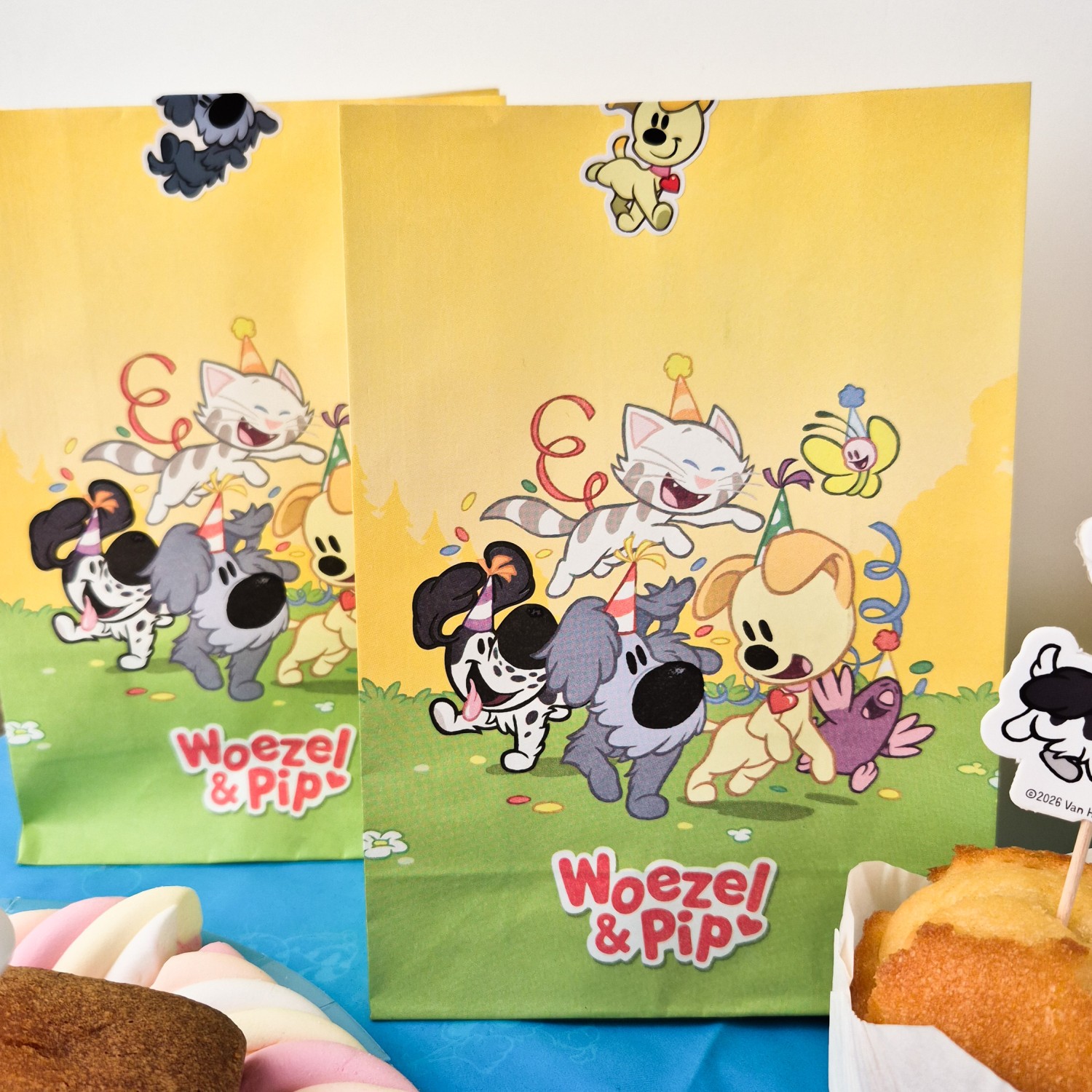 Uitdeelzakjes woezel & pip met stickers pk/8 bij cake, bake & love 8 Uitdeelzakjes woezel & pip met stickers pk/8 - afbeelding 4