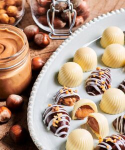 Funcakes praliné hazelnoot vulling 325g bij cake, bake & love 5
